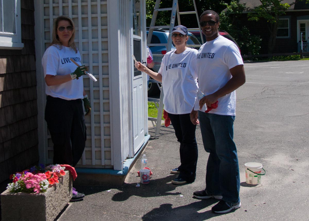 United Way Day of Caring with employees from Praxair